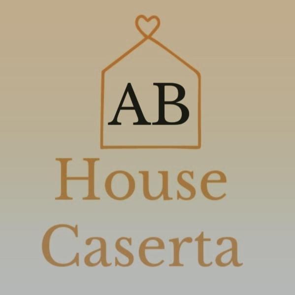 Ab House Caserta - Reggia Di Caserta E Stazione Fs A Cinque Minuti In Auto Eksteriør billede